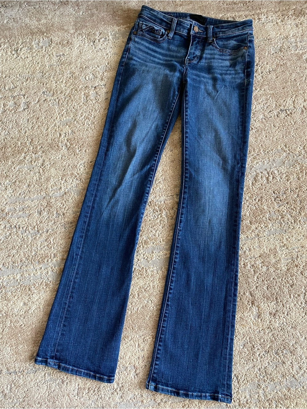 Buckle Black Dark Wash Blue Tailored Bootcut Jeans Low Rise: 25x34